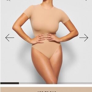 NEW SKIMS XL Fits Everybody TShirt Bodysuit Clay Short Sleeve Snap XL